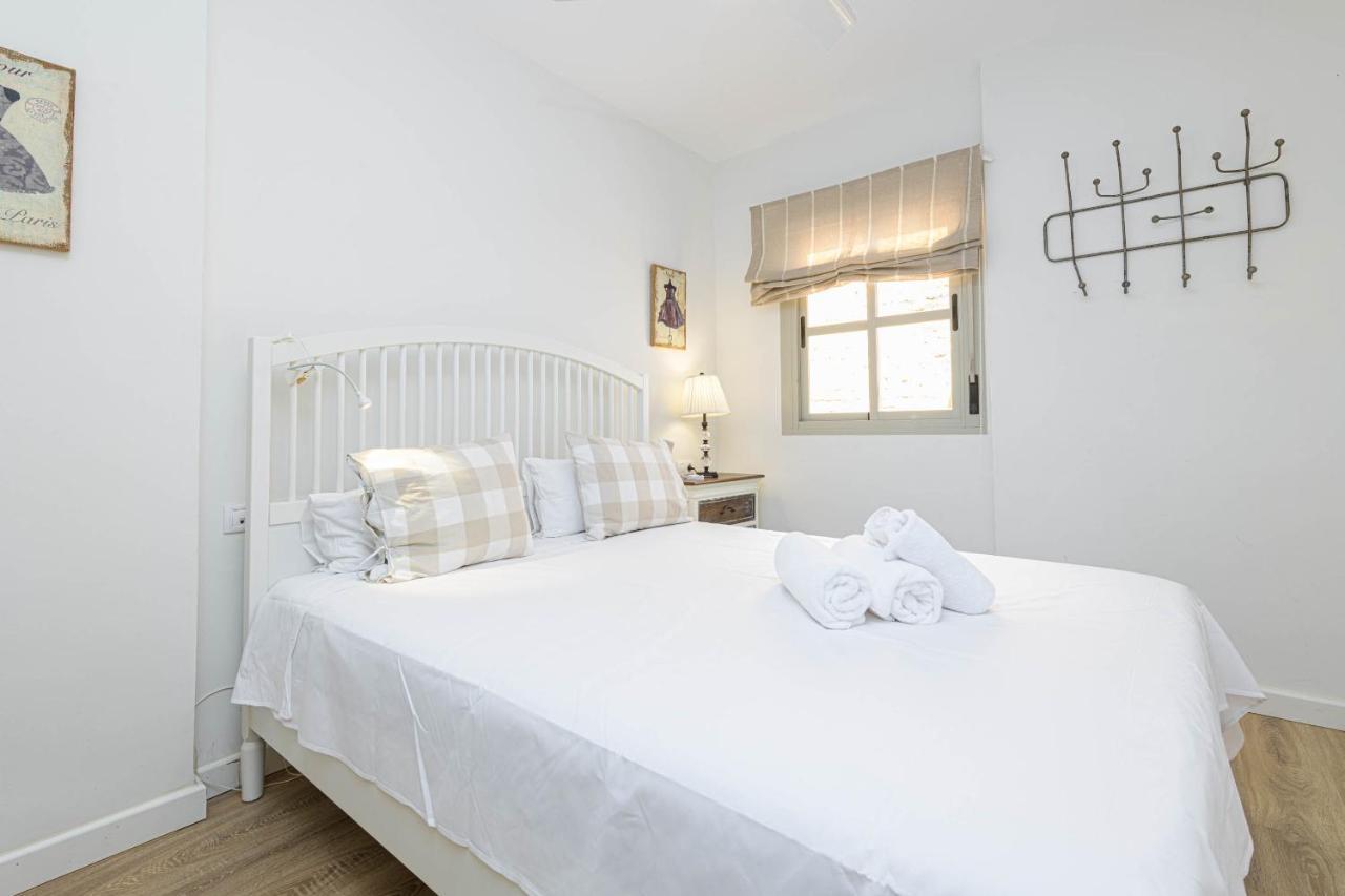Wintowinrentals Genial Apartamento, Centrico Y Silencioso Малага Екстер'єр фото