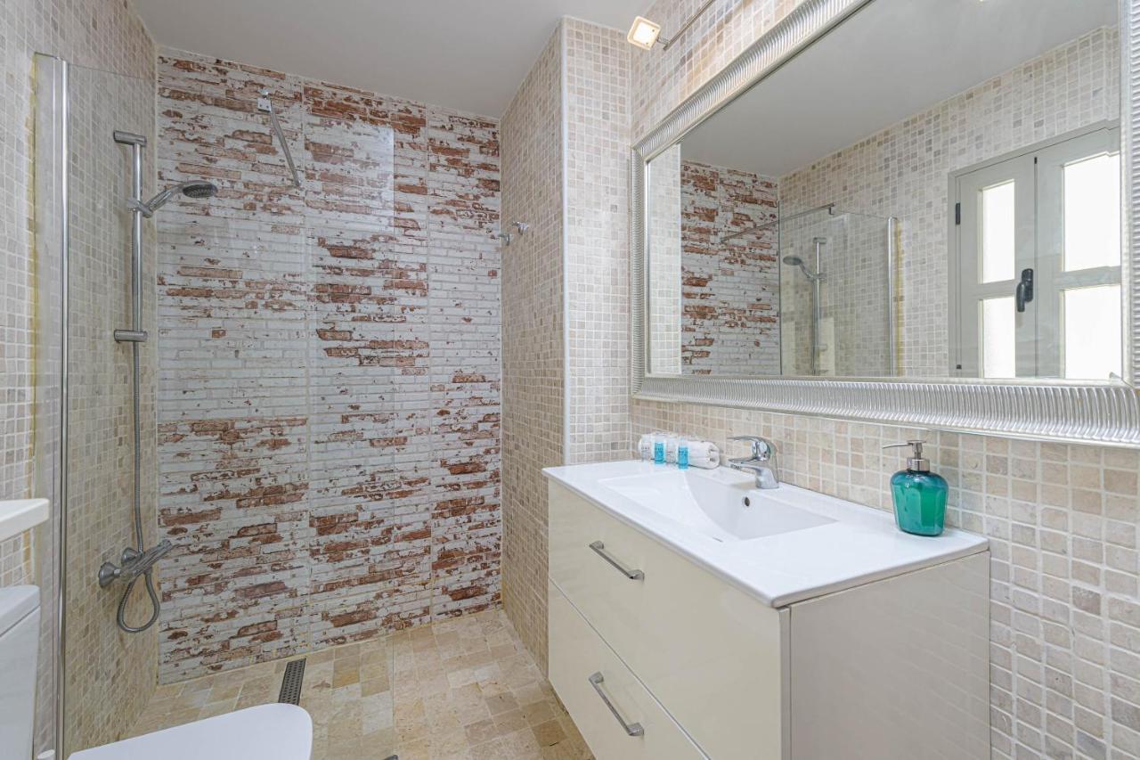 Wintowinrentals Genial Apartamento, Centrico Y Silencioso Малага Екстер'єр фото