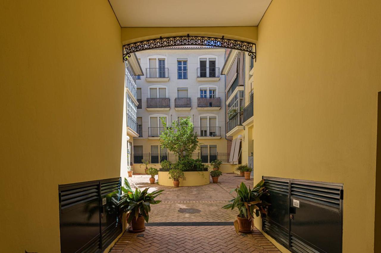 Wintowinrentals Genial Apartamento, Centrico Y Silencioso Малага Екстер'єр фото